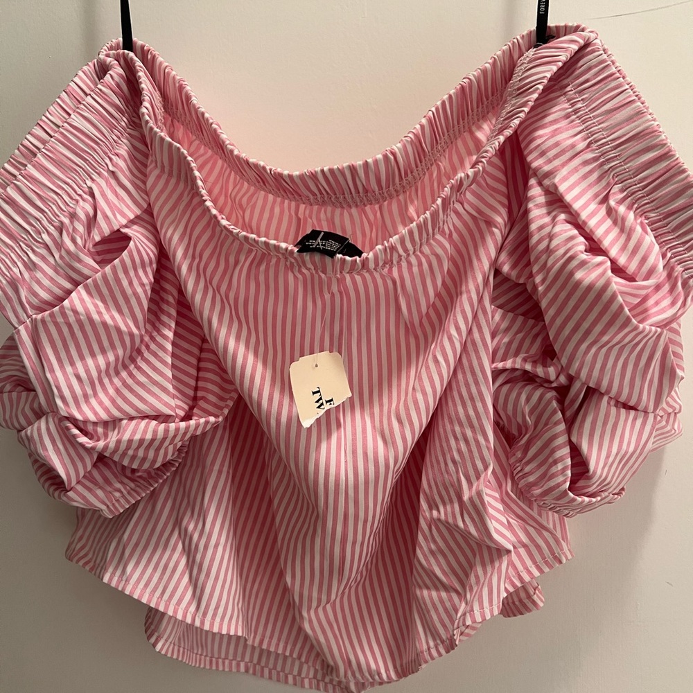 BRAND NEW women’s blouse